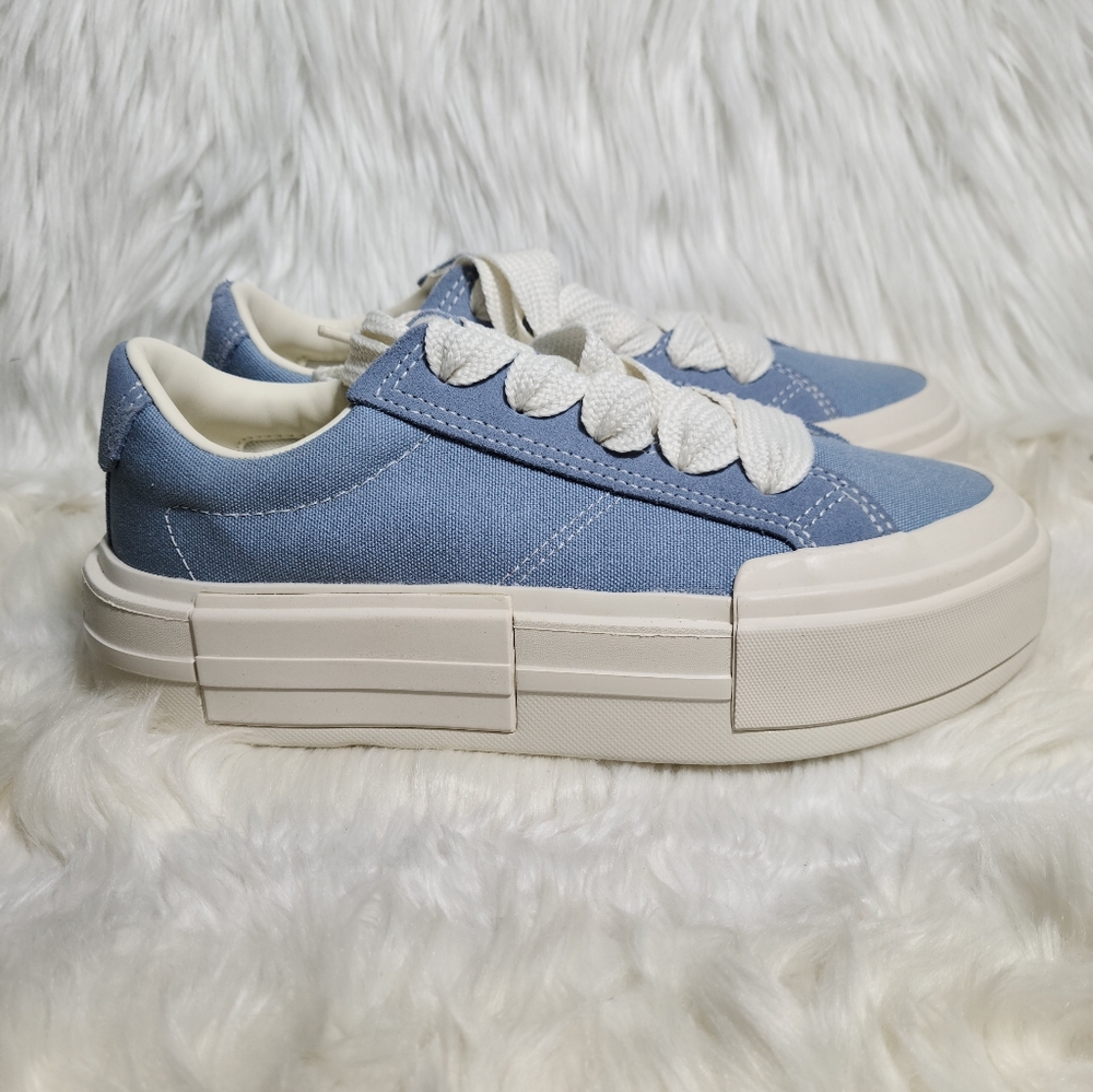 Converse Chuck Taylor All Star Low Top Blue 7.5 Women / 5.5 Men NEW - Picture 2 of 6
